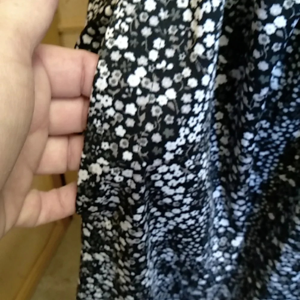 BeBop black floral dress size M - Picture 4 of 11